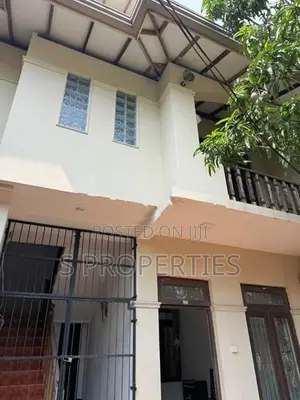 Solid house for sale in Mount Lavinia