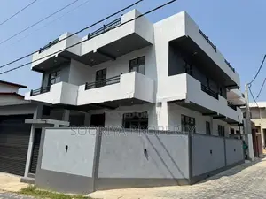 Near Bypass Rd, Brand New House for Sale Piliyandala