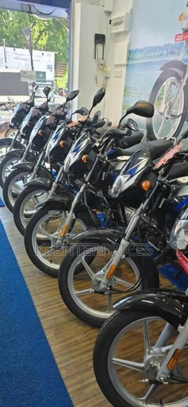 Bajaj CT100 2026