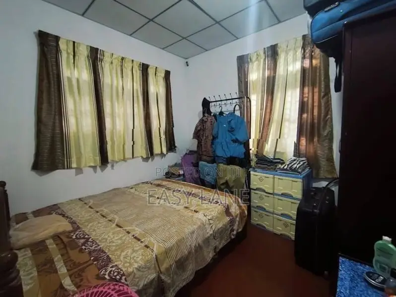 House for sale in yakkala