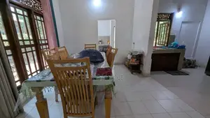 කිරිදිවැල වතුරගමෙන් වටිනා දෙමහල් නිවසක්