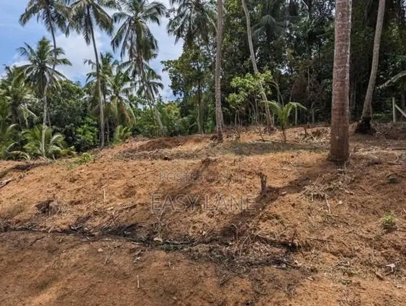 Land for sale in Nittambuwa