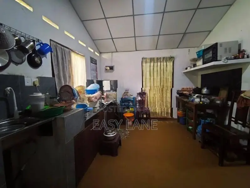 House for sale in yakkala