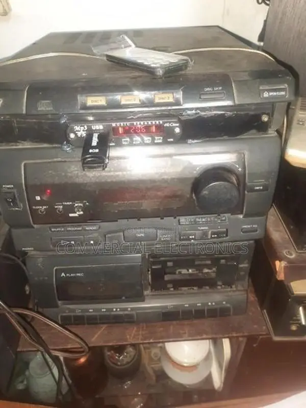 FM radio with USB