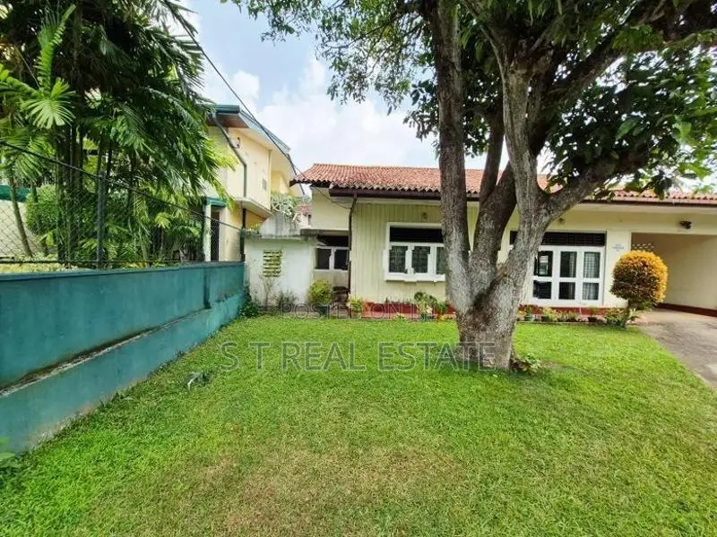 26.50P Land with Old Single Storey House for Sale In Nawala