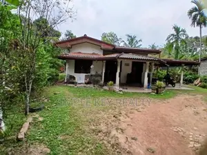 Land for Sale at Gamapaha Miriswatta