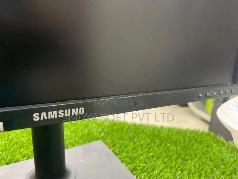 Samsung 24" LED Monitor