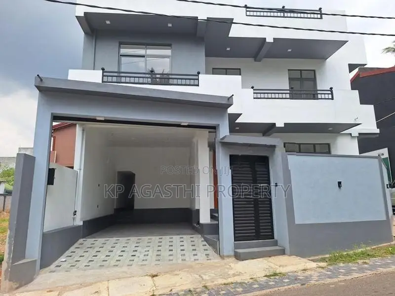 Luxury Property for Sale in Piliyandala