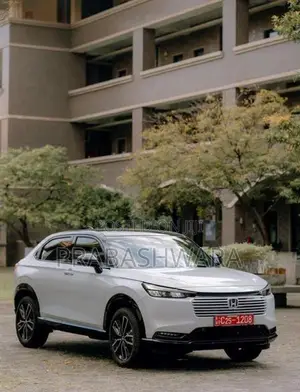 Honda Vezel Z Play 2025