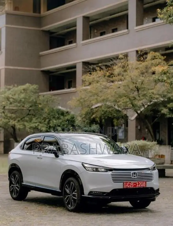 Honda Vezel Z Play 2025