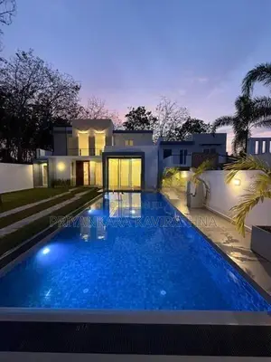 Luxury House For Sale in Piliyandala With Swimming Pool