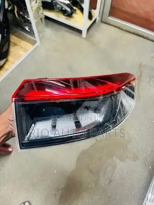 Honda Vezel Tail Light Right