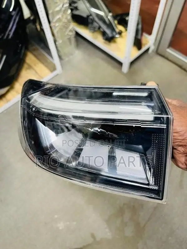 Honda Vezel Tail Light Smoked Left