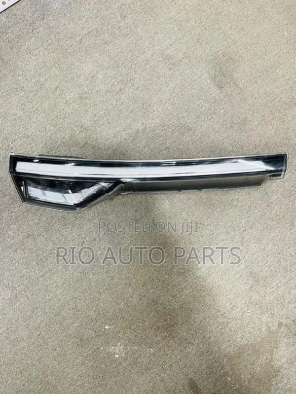 Honda Vezel Boot Light Smoked Left