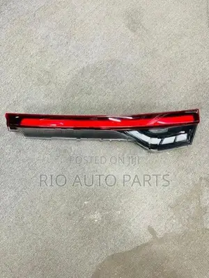 Honda Vezel Boot Light Right