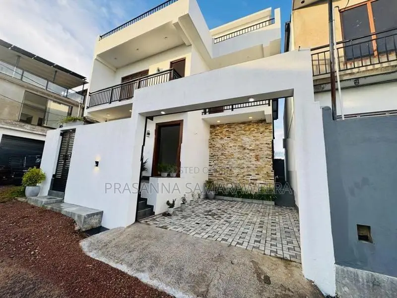 Piliyandala Brand New Solid Modern Super Luxury 2 Storey House for Sal