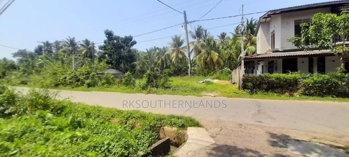 Valuable Commercial land for sale in Galle Town
