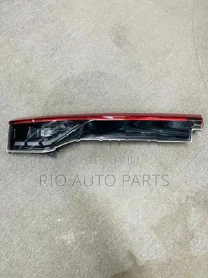 Honda Vezel Boot Light Left