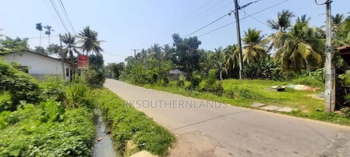 Valuable Commercial land for sale in Galle Town
