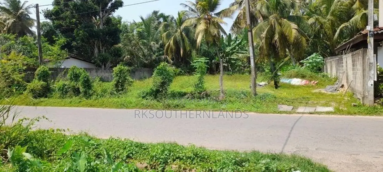 Valuable Commercial land for sale in Galle Town