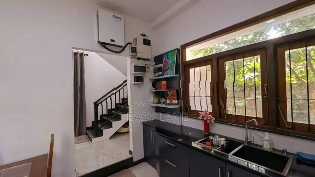 Box type house for sale in Aththanagalla