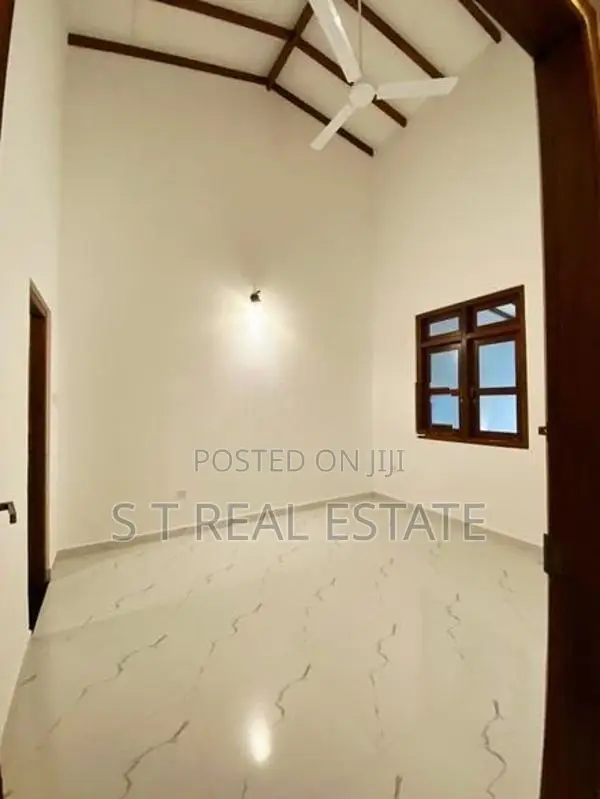 Brand New Luxury Single Storey House for Sale in Homagama