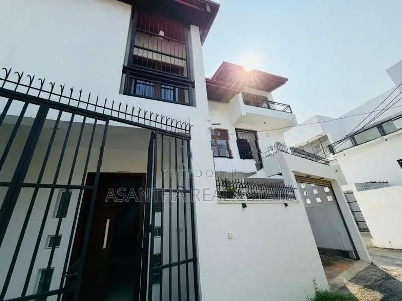 (AF715) 03 Storey New House for Sale in Jayamangala Road Nugegoda