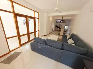 Luxury Facility With Brand New House In Battramulla