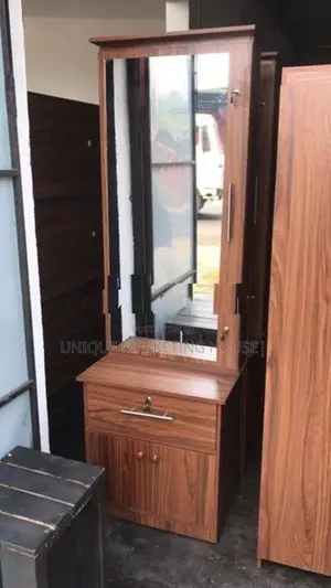 Modern 6 Ft Openable Dressing Table