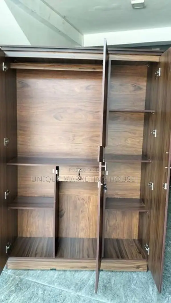 Modern 6x4 Ft Classic Melamine Wardrobe
