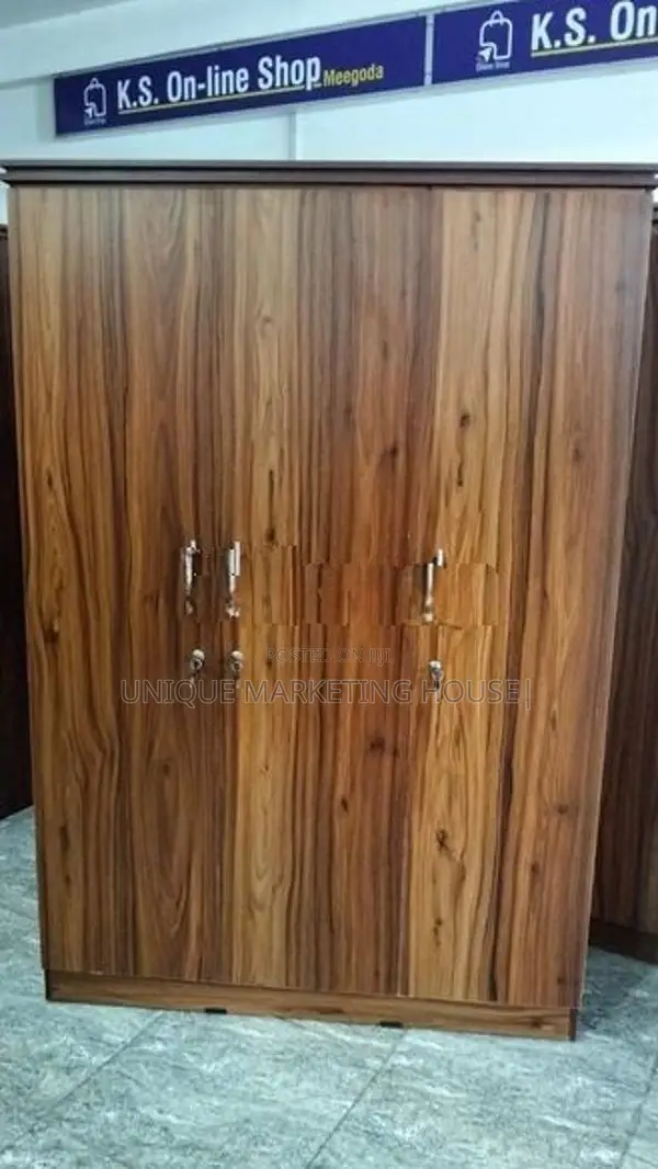 Modern 6x4 Ft Classic Melamine Wardrobe