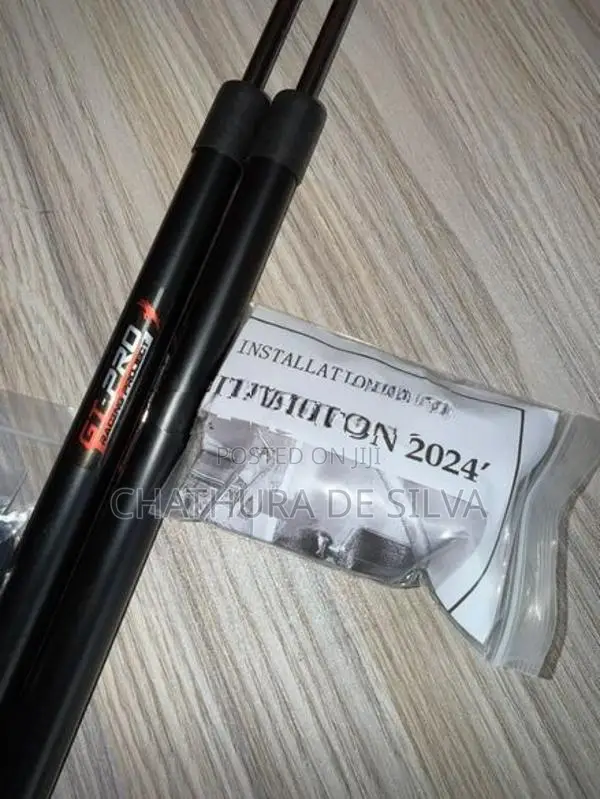 Triton 2024+ Bonnet Struts