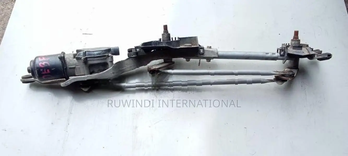 Mazda Demio DE3 Fs Wiper Motor with Linkage