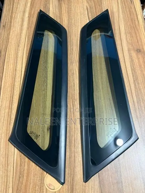Nissan Roox 2023 2024 2025 Front Body Glasses
