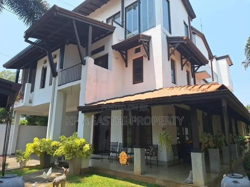luxury house for sale in ethulkotte