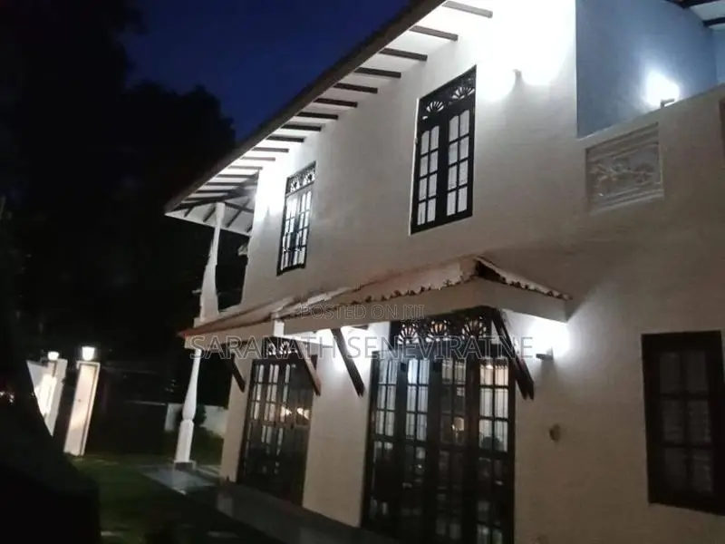 Modern 2 Storied House For a Minuwangoda Gampaha