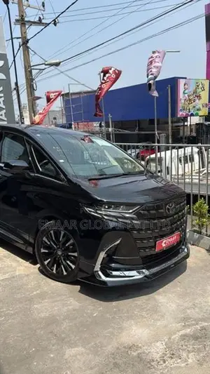 Toyota Alphard Executive Lounge 2025