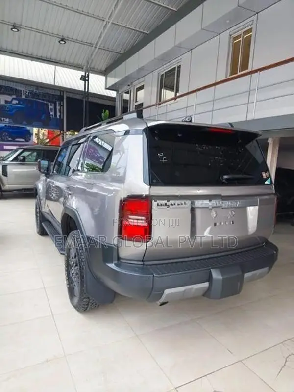 Toyota Land Cruiser Prado 250 2024
