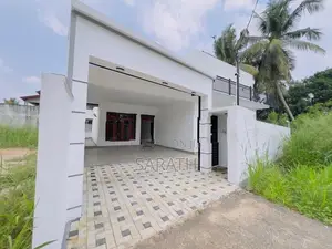 Well Build House For Sale Athurugiriya