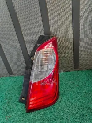 Suzuki Alto HA25 Tail Light