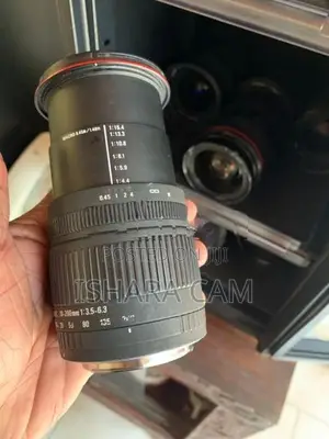 canon 18-200 Red line DSLR Lens