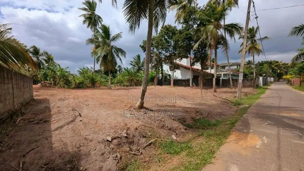 Land for Sale in Gampaha