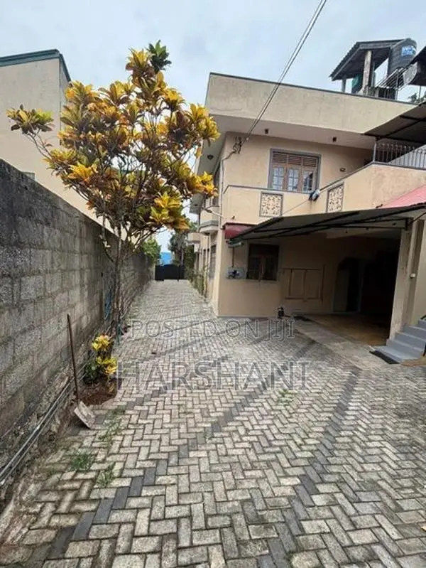 22 P Residential Space Land Maharagama Town
