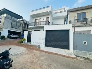 Brand New Solid Modern Super Luxury House for Sale Piliyandala