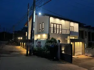 Brand New Solid Modern Super Luxury House for Sale Piliyandala