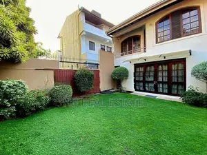 Almost Brand New Luxury Two Story House Colombo 06