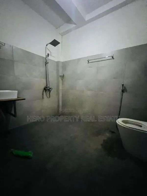 Box Type Modern House for Sale in Athurugiriya