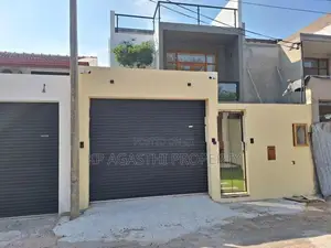 newly house for sale Battaramulla
