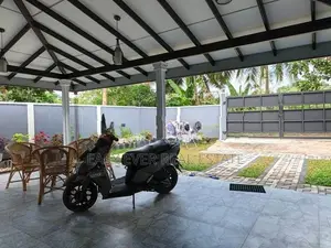 නිට්ටඹුව නගරයෙන් අංගසම්පූර්ණ නිවසක්