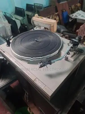 Panasonic SLH 302 Turntable
